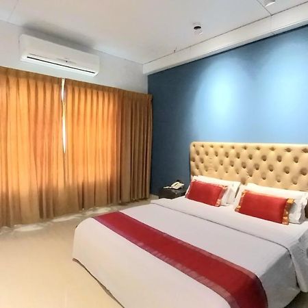 White Orchid Hotel Кокс Базар Екстериор снимка