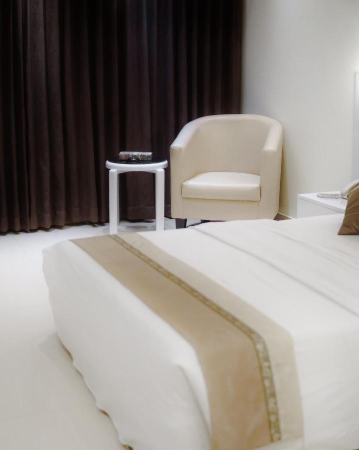 White Orchid Hotel Кокс Базар Екстериор снимка