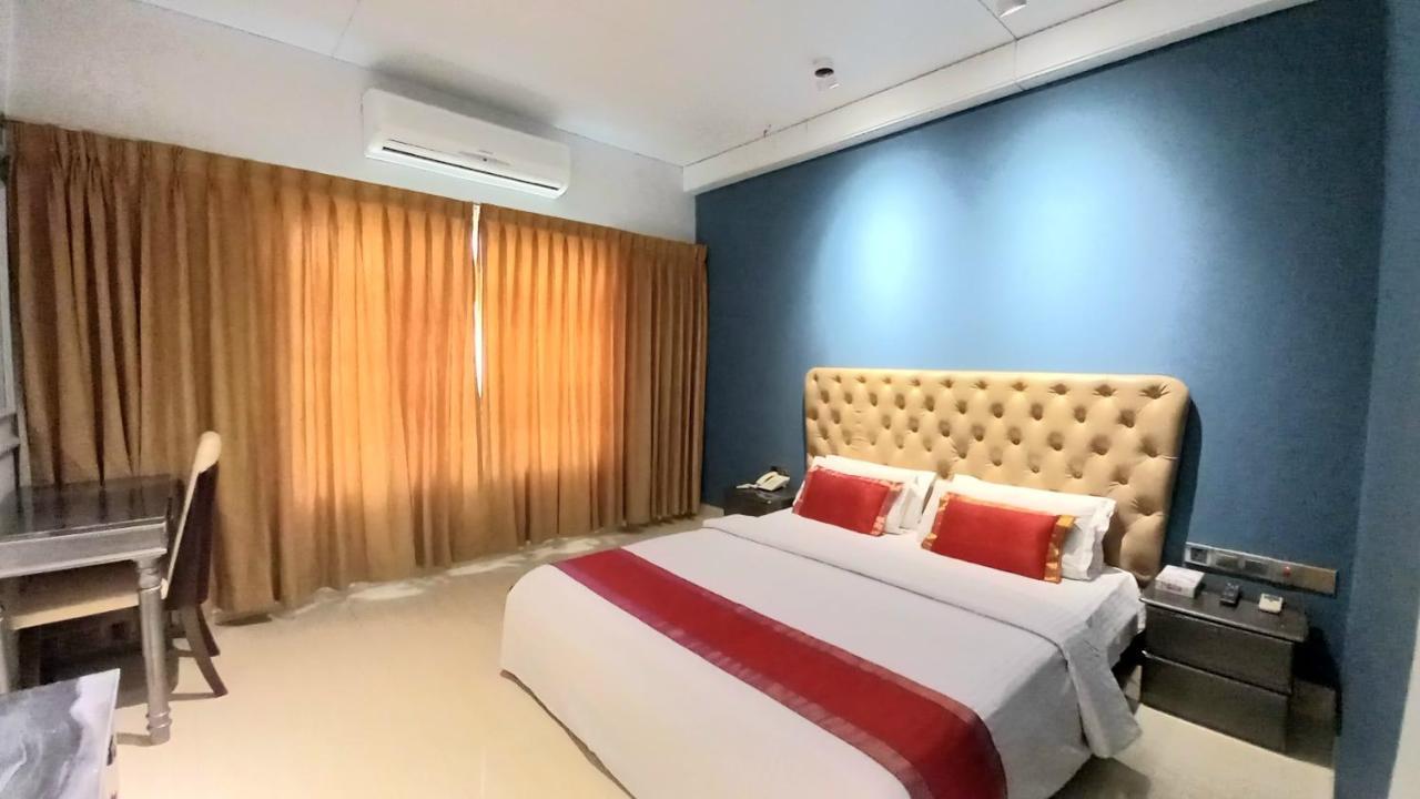 White Orchid Hotel Кокс Базар Екстериор снимка